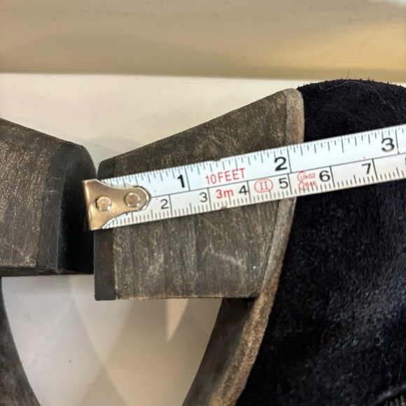 JOHN FLUEVOG Sz 9.5 Ankle Booties Suede Stacked Heel Zipper Closure Boots - Picture 4 of 12